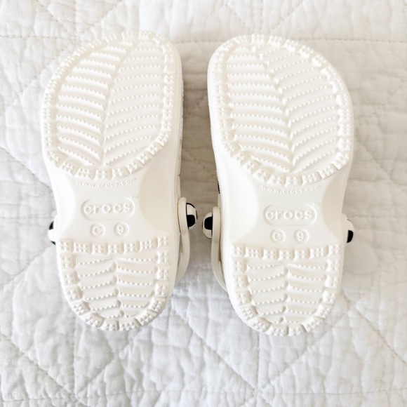 NEW CROCS Kids Classic Soccer Ball Clog Black White 9 NWOT - Picture 6 of 7